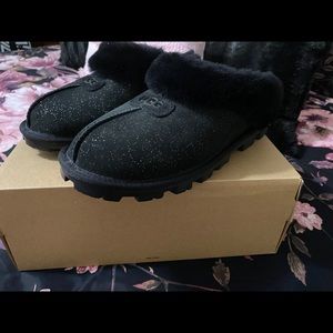 Brand new UGGs slippers!!!